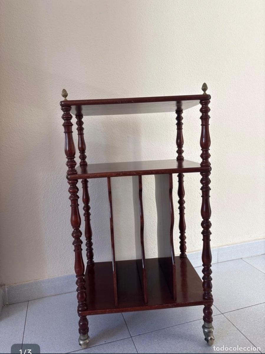 Oggetti Antichi: Musiquero nogal mueble