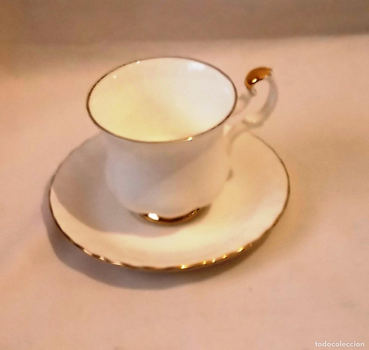 Antig&uuml;edades: Taza de t&eacute; Royal Albert Val D'Or Porcelana. Taza y platillo de porcelana inglesa Royal Albert