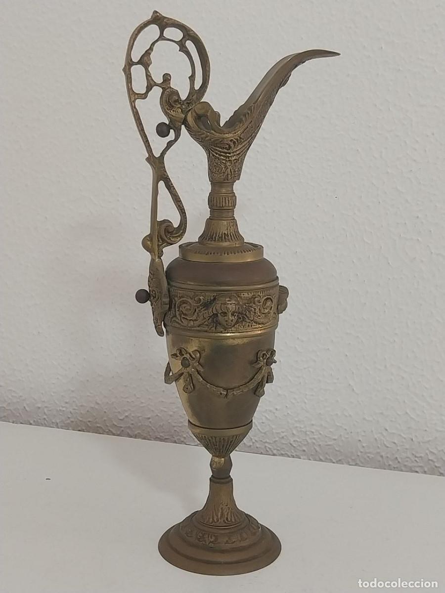 Antig&uuml;edades: Jarra &Aacute;nfora Aguamanil de Bronce Neocl&aacute;sica