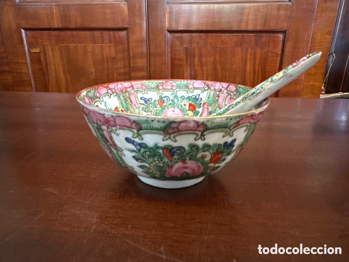 Antig&uuml;edades: ANTIGUO Y BONITO CUENCO CON CUCHARA DE PORCELANA CHINA DE MACAO, VINTAGE.