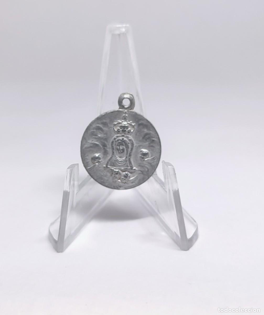 Antig&uuml;edades: Medalla religiosa / Colgante: VIRGEN MARIA. M401