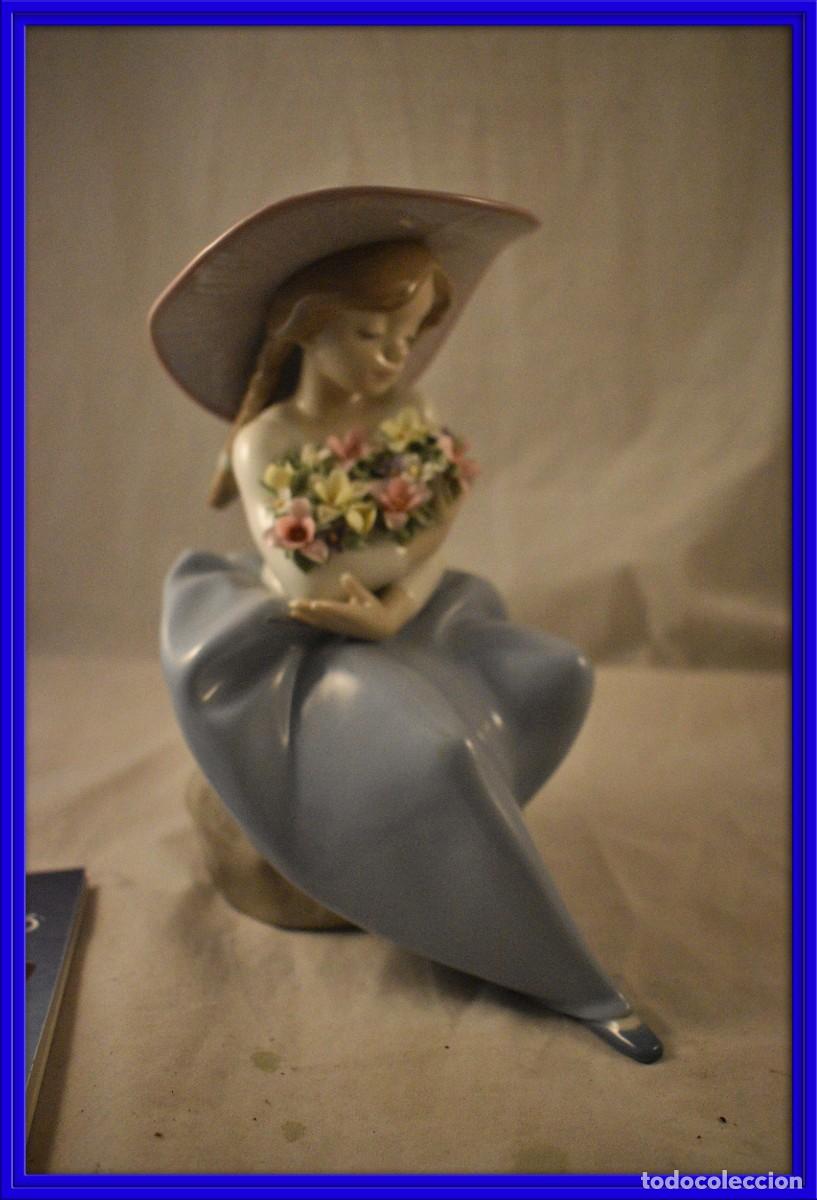 Antig&uuml;edades: Magn&iacute;fica figura de porcelana de Lladro de la seleccion de 1998