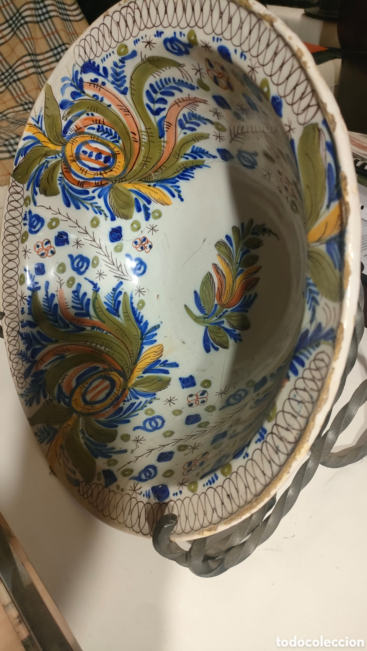 Antiquit&eacute;s: GRAN LEBRILLO DE MANISES XIX CON SOPORTE DE FORJA ANTIGUO