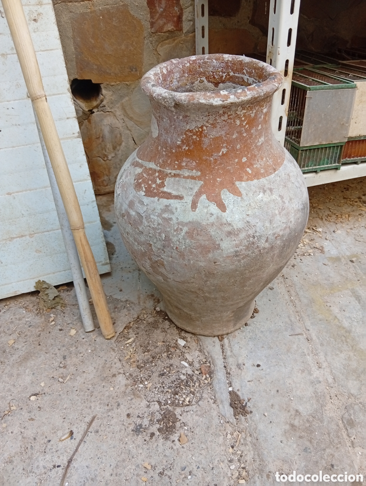 Antig&uuml;edades: Orza muy antigua de barro