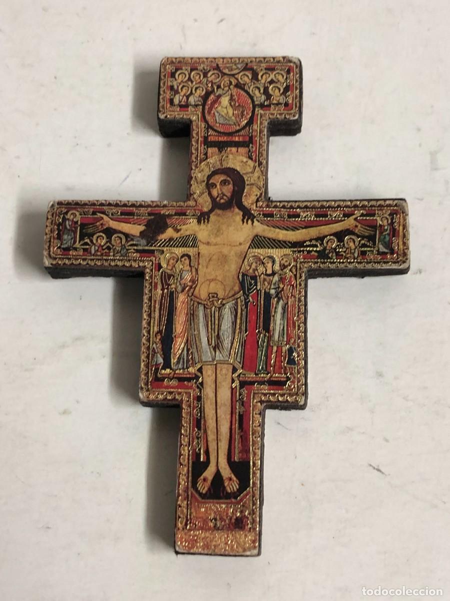 Antig&uuml;edades: CRUCIFIJO EN MADERA-CAJ-N&ordm;-32