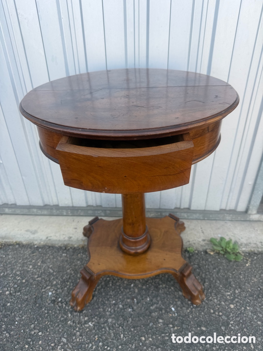 Antiques: Mesa auxiliar antigua francesa nogal con caj&oacute;n