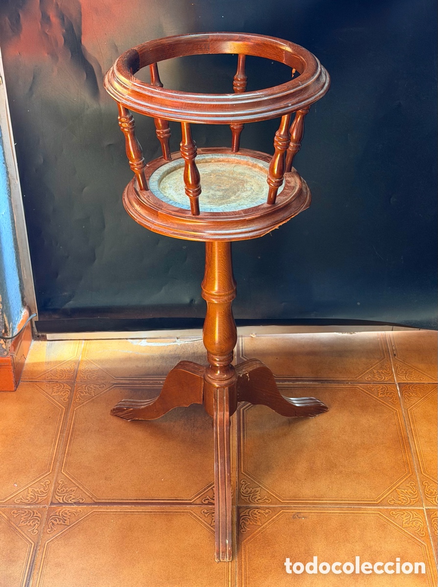 Antig&uuml;edades: Antigua Jardinera de Madera - Foto 3