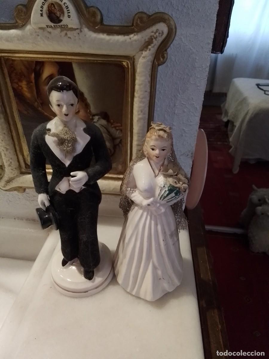 Antig&uuml;edades: Pareja de novios de porcelana. A&ntilde;os 30