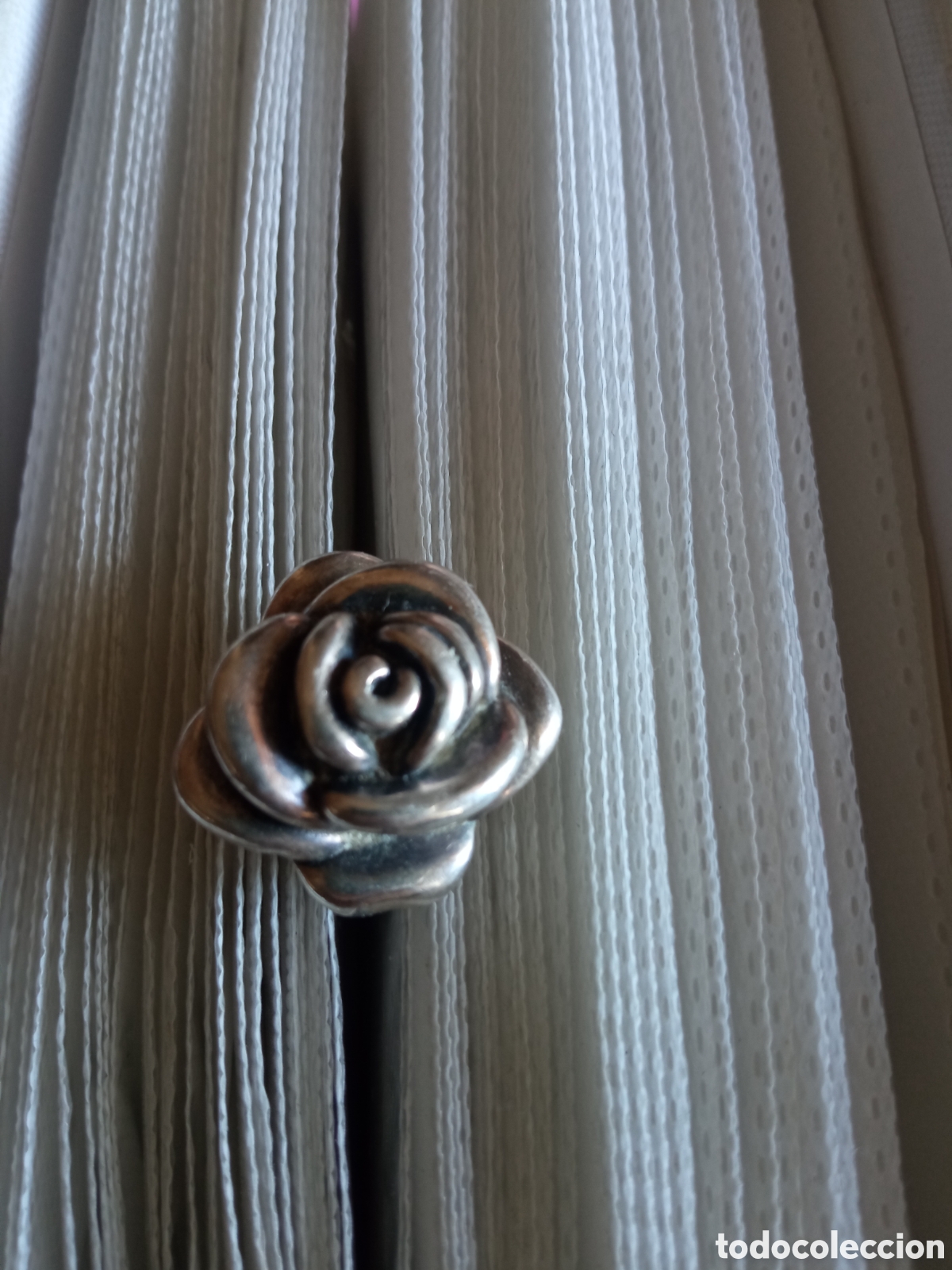 Antig&uuml;edades: Bonito anillo de plata, forma de flor - Foto 3