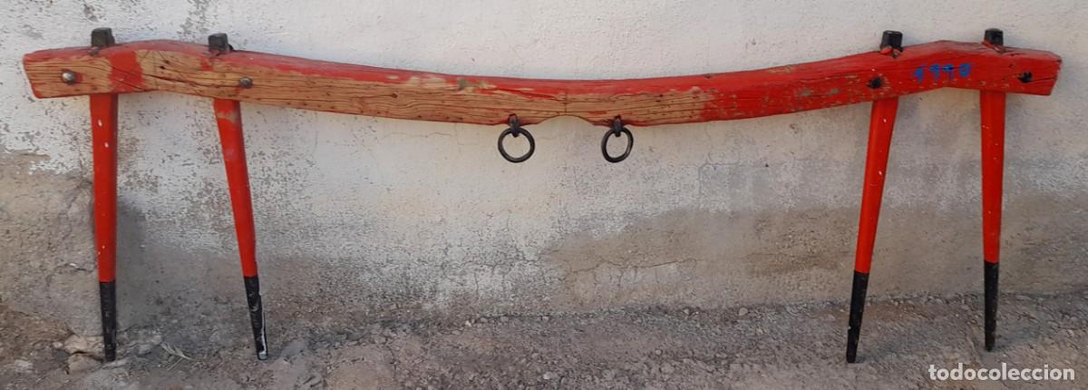 Antig&uuml;edades: Yugo de mulas antiguo doble tiro - Foto 11