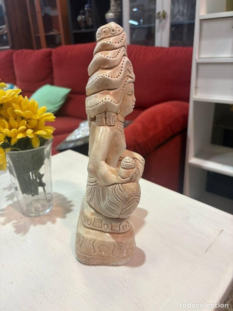 Antig&uuml;edades: FIGURA DE DEIDAD ASI&Aacute;TICA - Foto 4