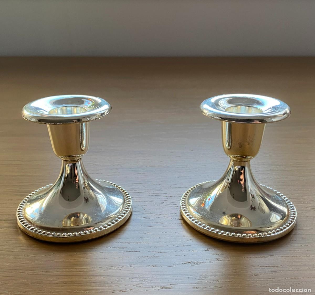 Antig&uuml;edades: PAREJA DE CANDELABROS / PALMATORIAS VINTAGE - FIRMA BRAMA - MADE IN ENGLAND - METAL PLATEADO