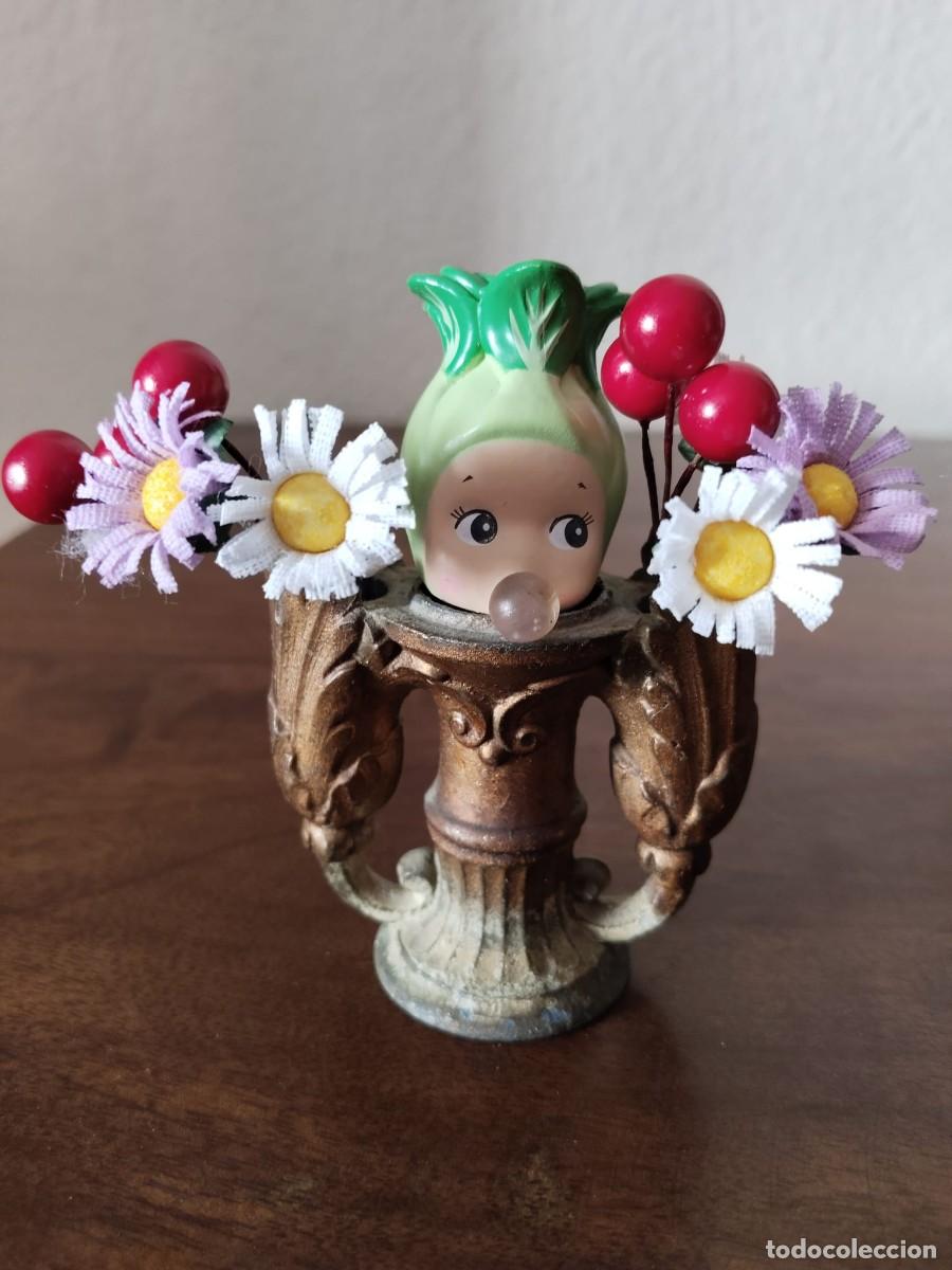 Antig&uuml;edades: Aplique/pieza en lat&oacute;n bronce para velas, flores, adornos...antiguo.