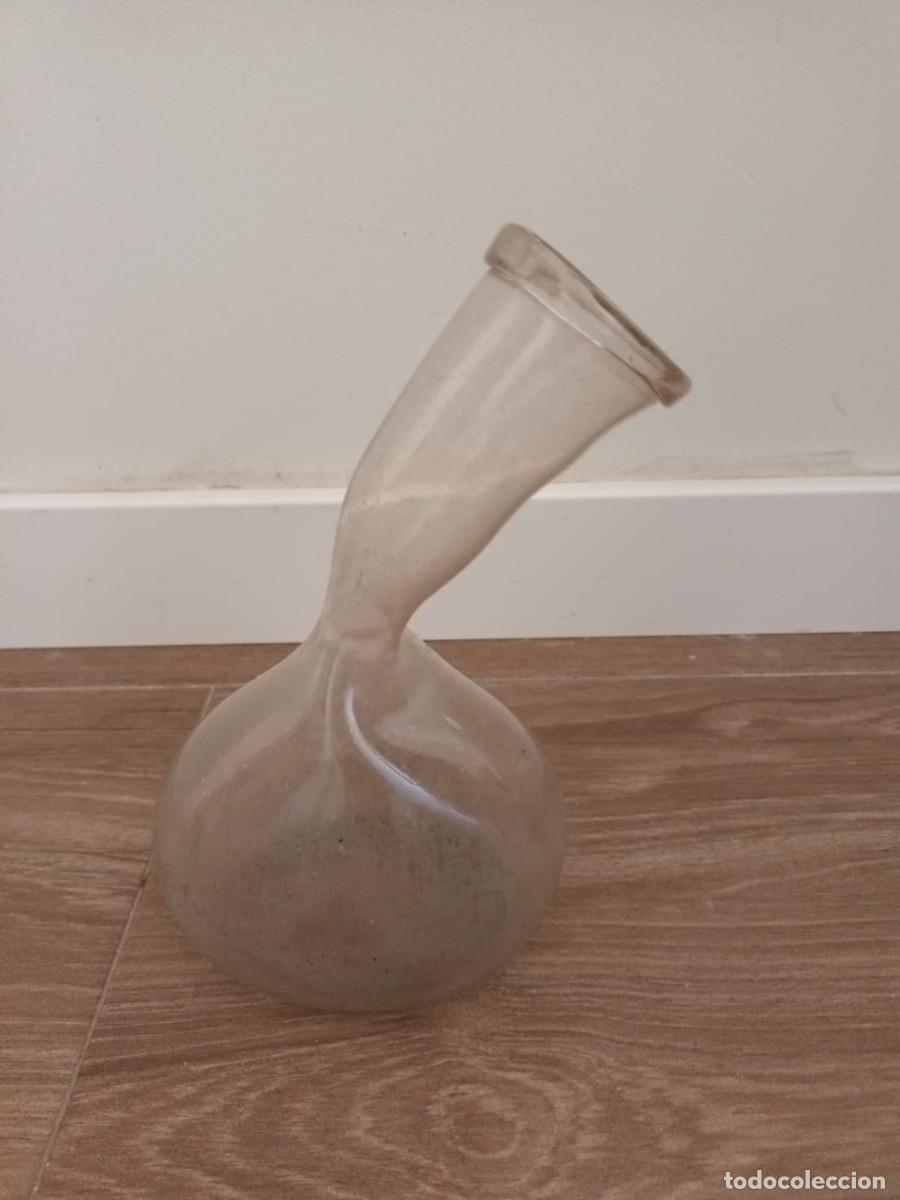 Antig&uuml;edades: Urinario cristal principios s. XX