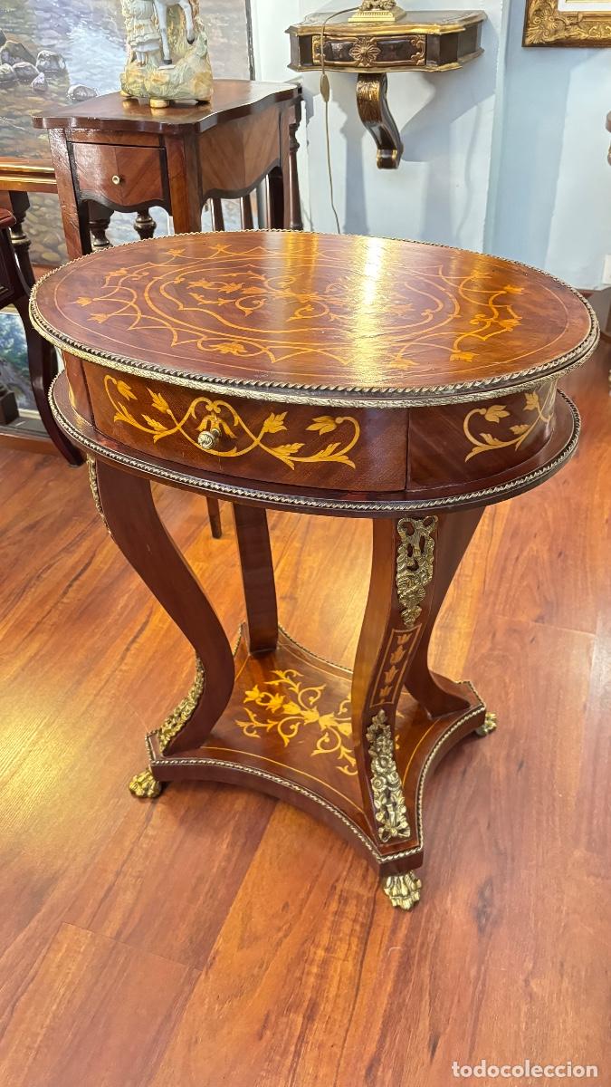 Antiques: Maravillosa mesa, auxiliar antigua