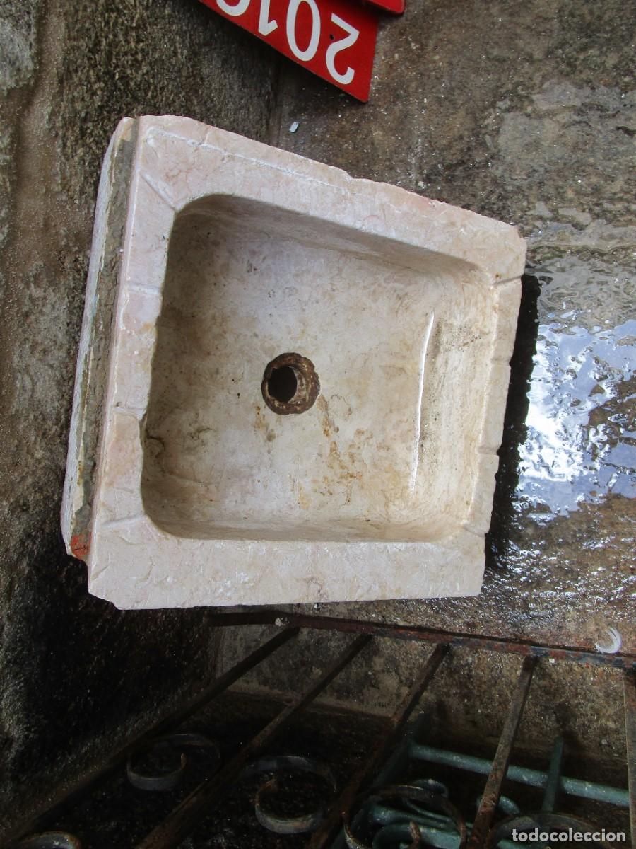 Antig&uuml;edades: ANTIGUA PILETA PILON FREGADERO MARMOL JASPEADO - PESADO BLOQUE APROX 70KG, EN ESTADO DE USO + INFO