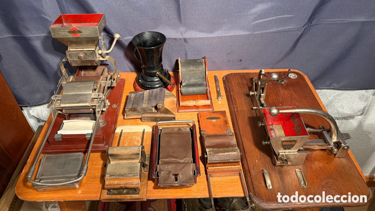 Antig&uuml;edades: COLECCION MAQUINAS DE FABRICAR CIGARROS DESDE A&Ntilde;OS 30