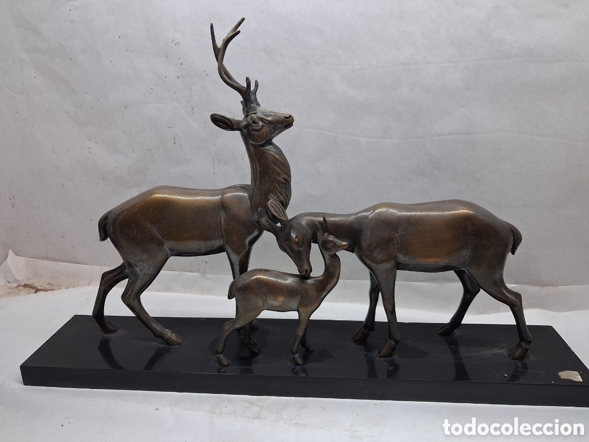 Antig&uuml;edades: escena 3 ciervos de bronce.