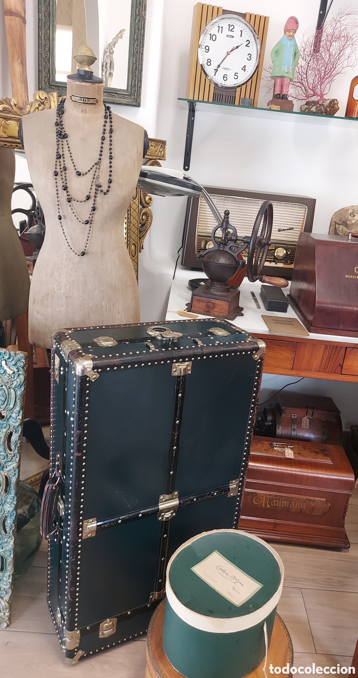 Antig&uuml;edades: Maleta ba&uacute;l de viaje circa 1920 - Foto 11