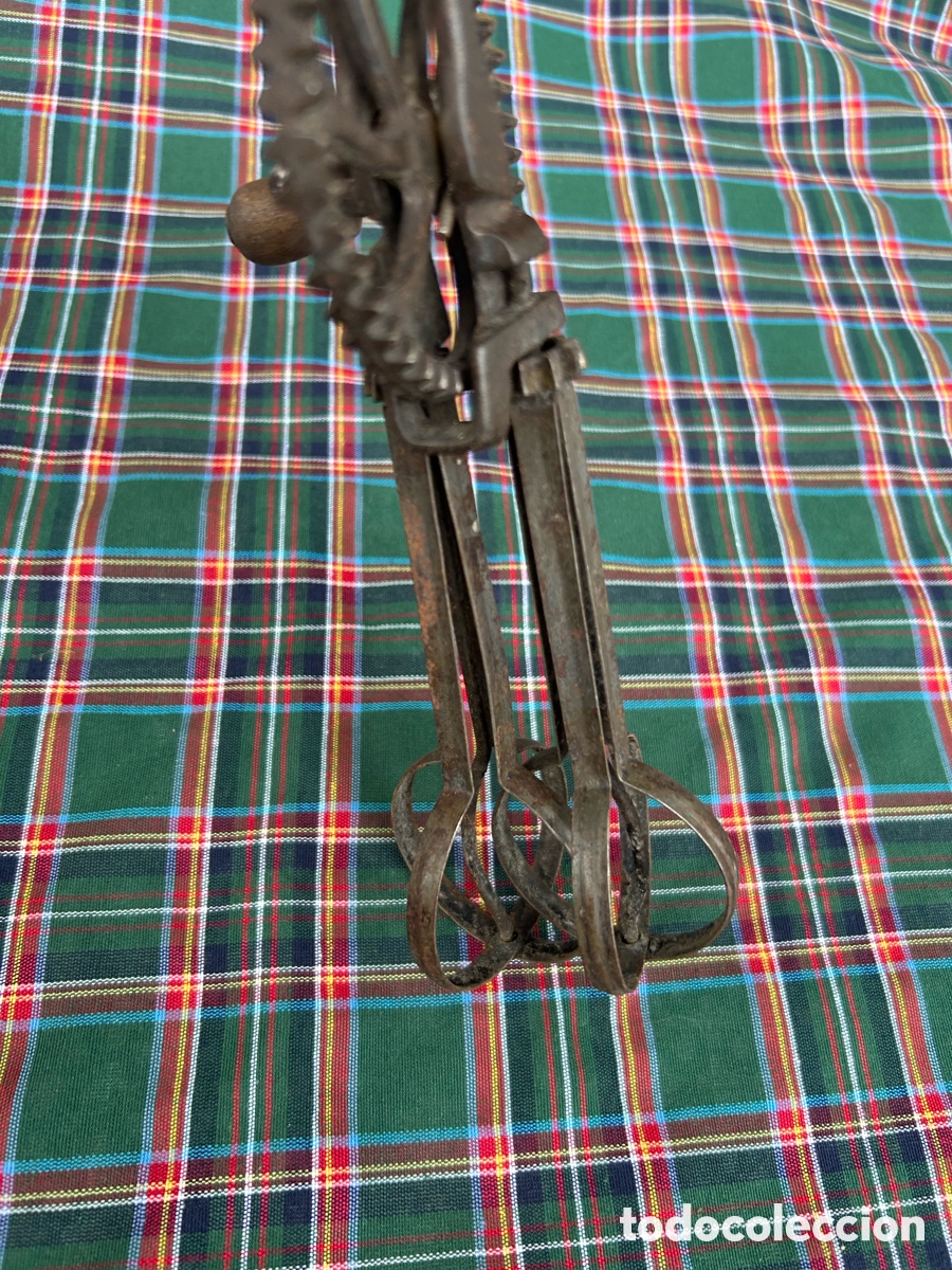 Antig&uuml;edades: Batidora antigua manual - Foto 9