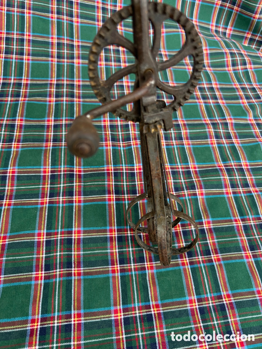 Antig&uuml;edades: Batidora antigua manual - Foto 10