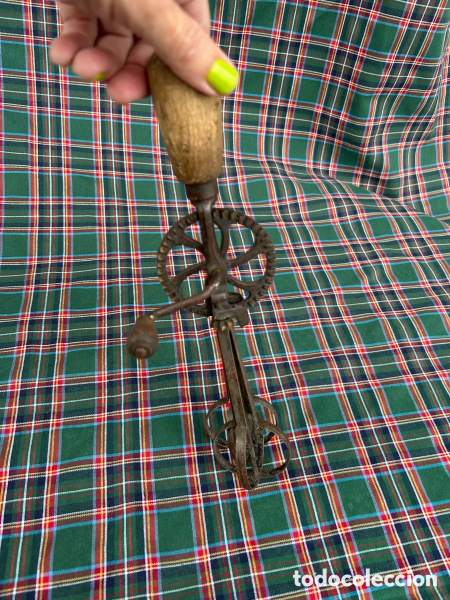 Antig&uuml;edades: Batidora antigua manual - Foto 11