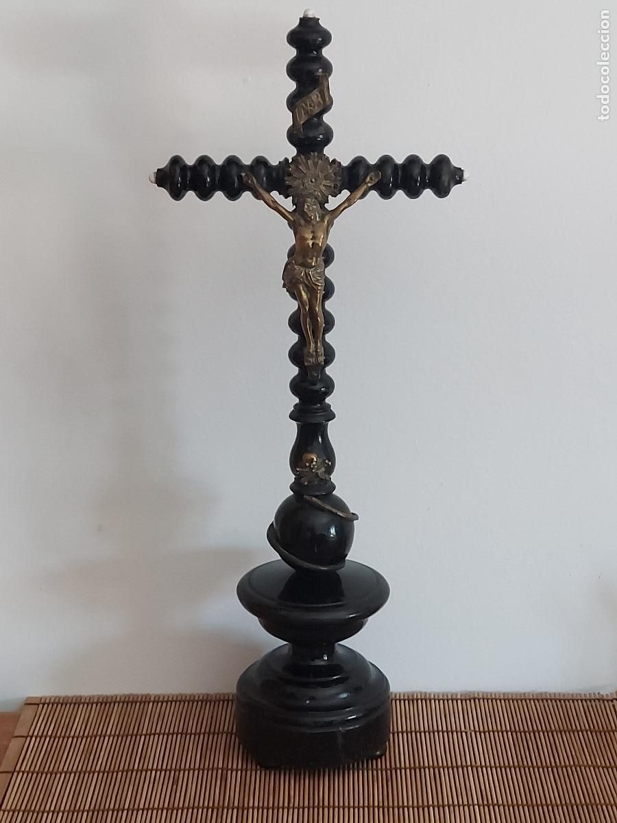 Antig&uuml;edades: Antiguo crucifijo de altar o sobremesa S. XIX