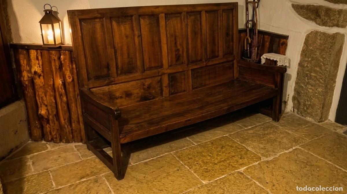 Antiguidades: Sof&aacute; , esca&ntilde;o de madera antiguo de m&aacute;s de 200 a&ntilde;os