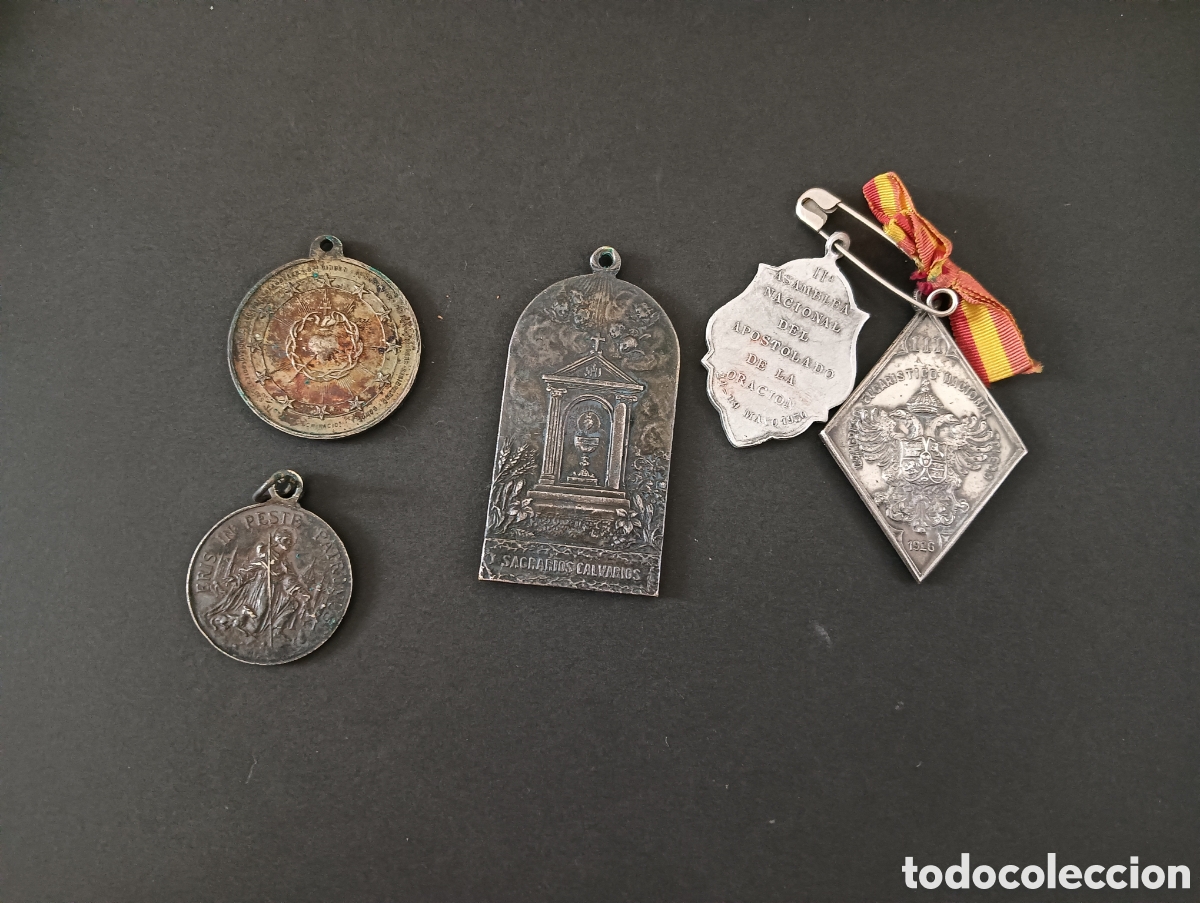 Antig&uuml;edades: Lote antiguas medallas. .