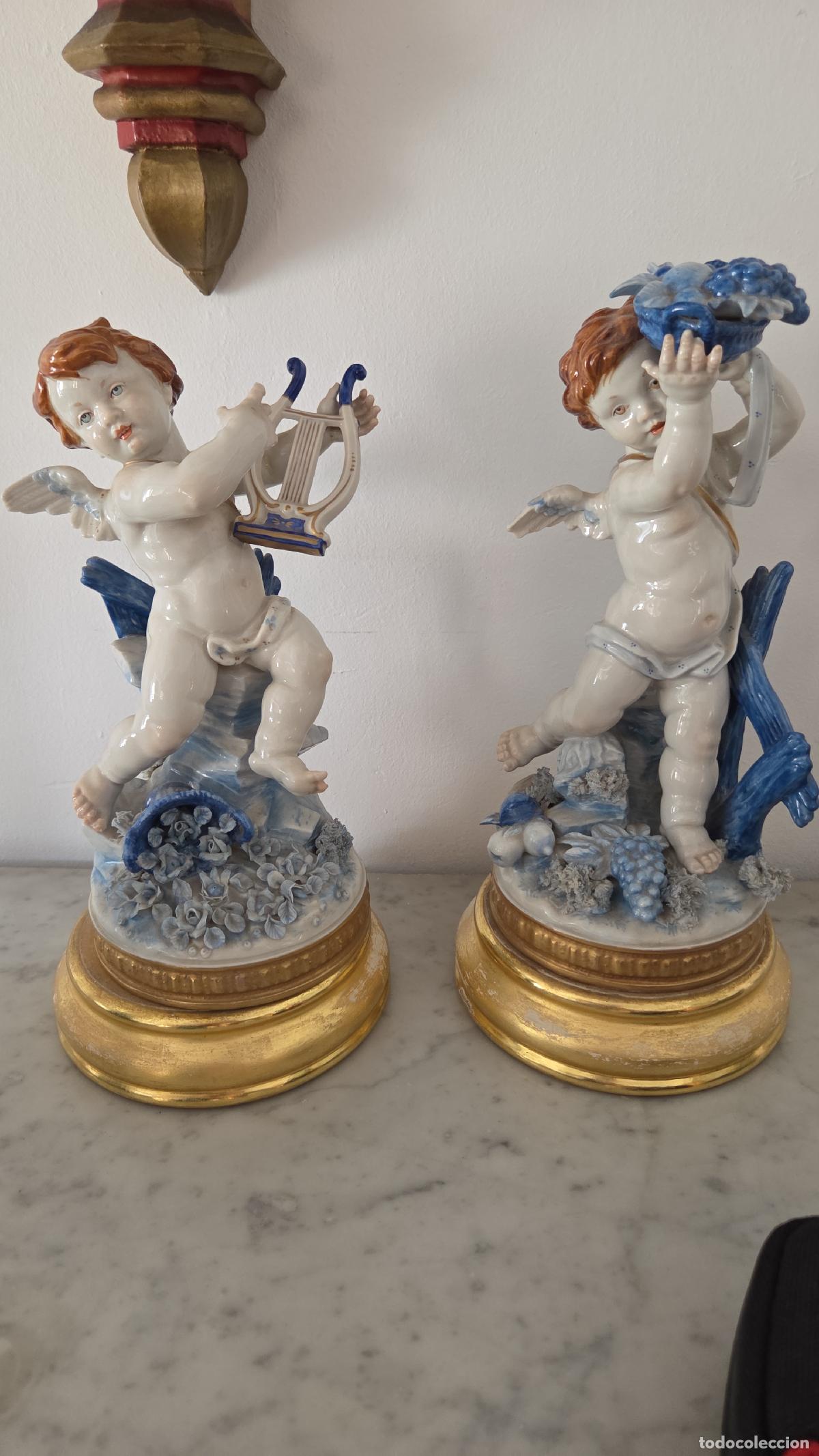 Antig&uuml;edades: Conjunto de &aacute;ngeles porcelana con peana originales