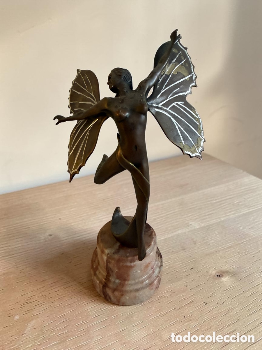 Antig&uuml;edades: Hada art dec&oacute; en bronce con pedestal de marmol