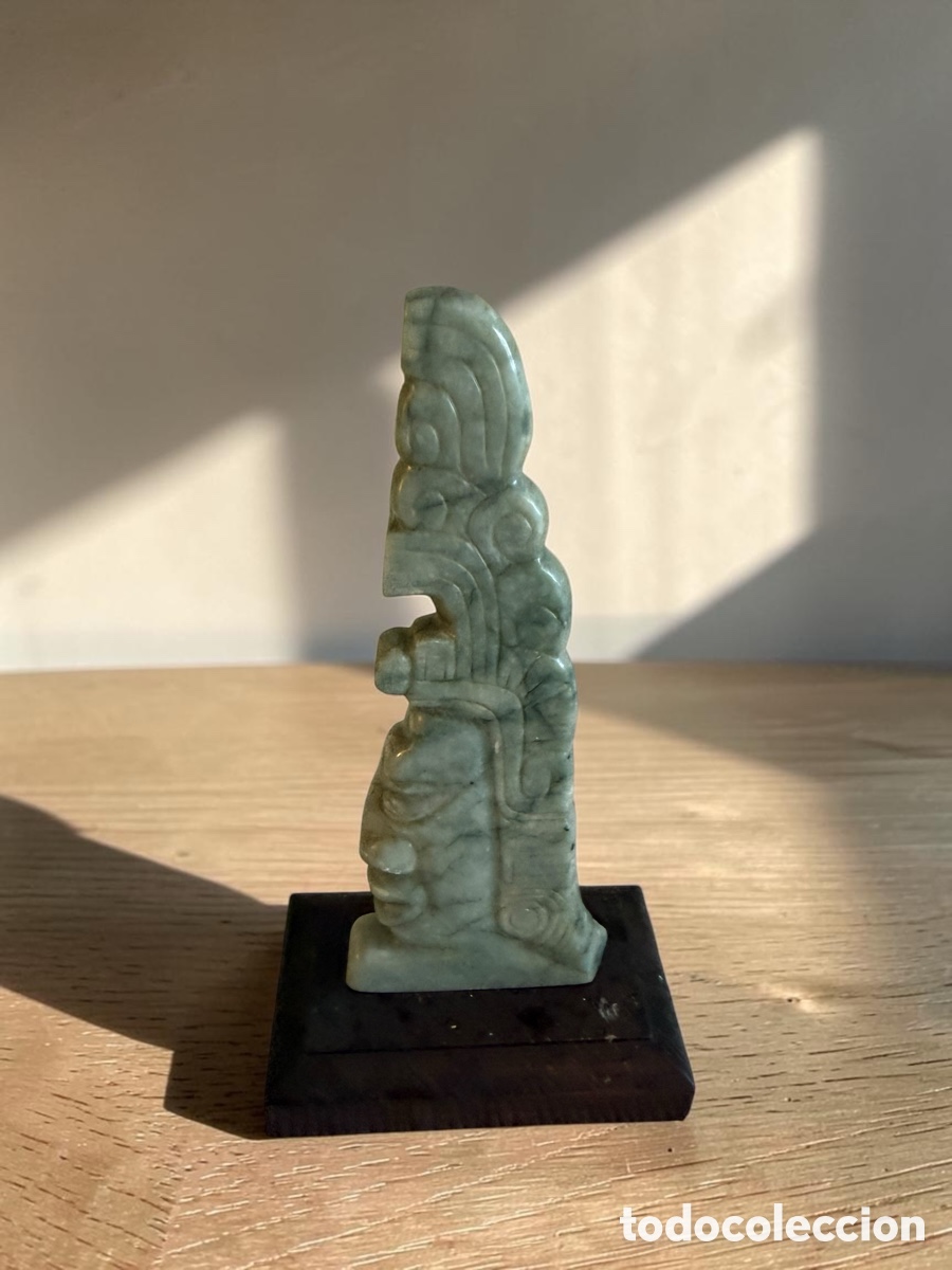 Antig&uuml;edades: Figura de jade estilo precolombino