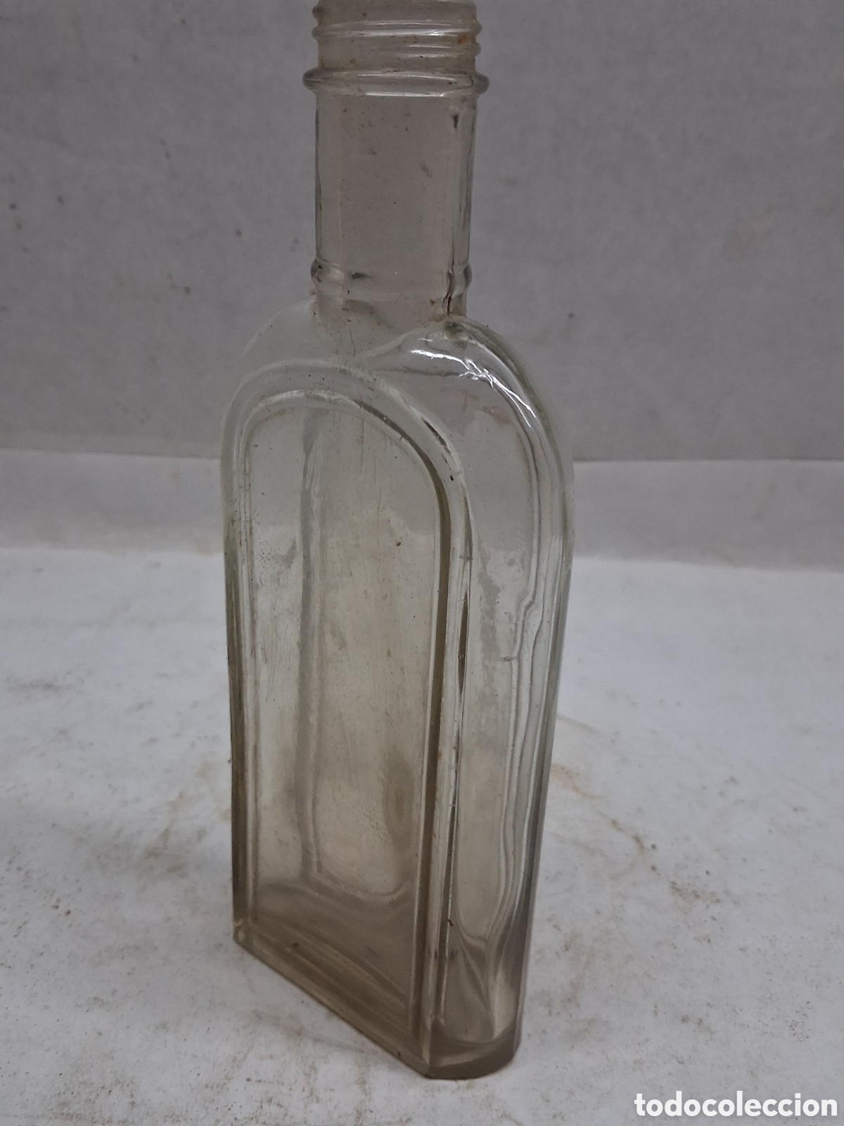 Antig&uuml;edades: antigua botella de cristal - Foto 2