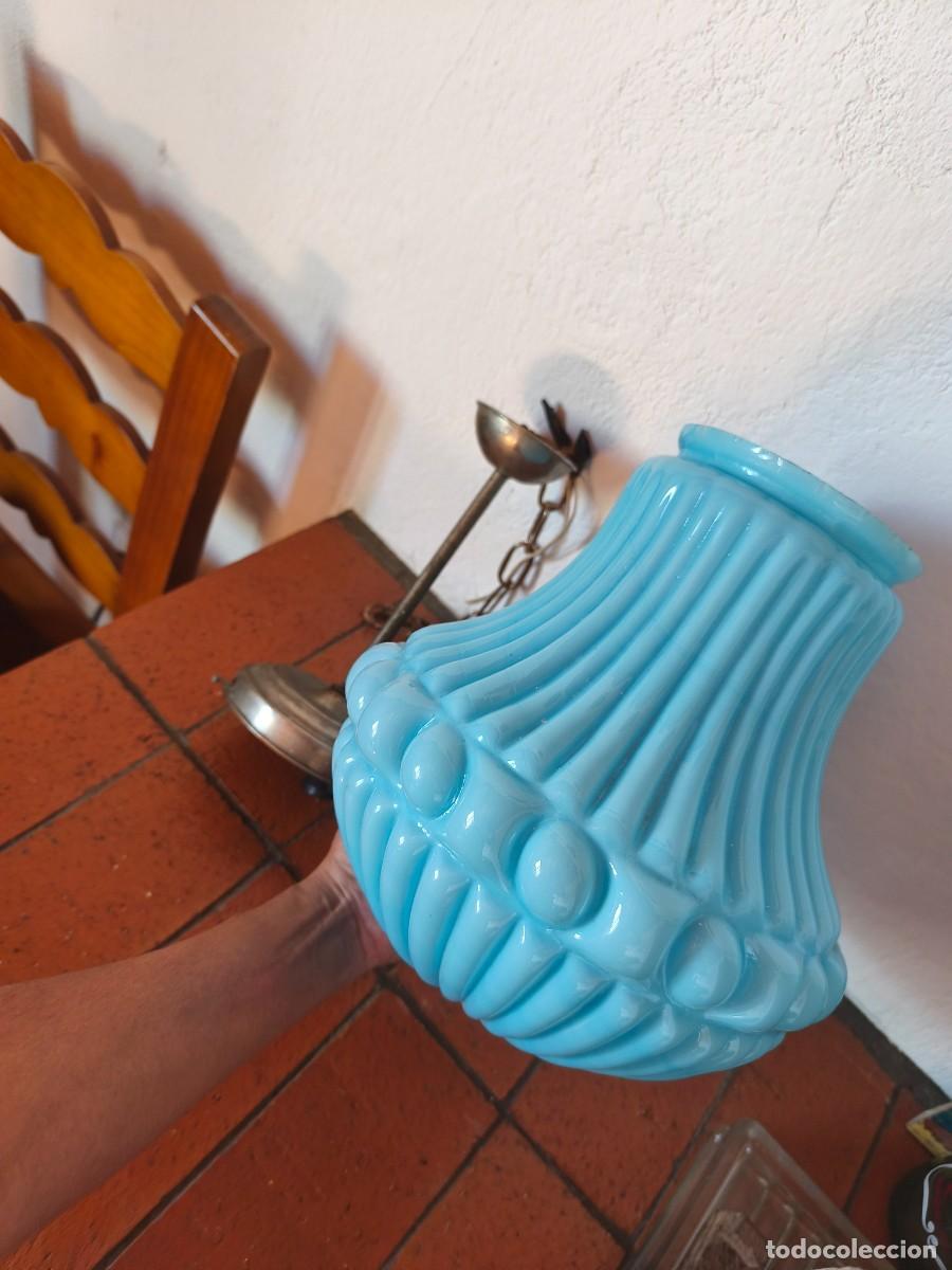 Antig&uuml;edades: L&aacute;mpara de opalina azul cielo. - Foto 16