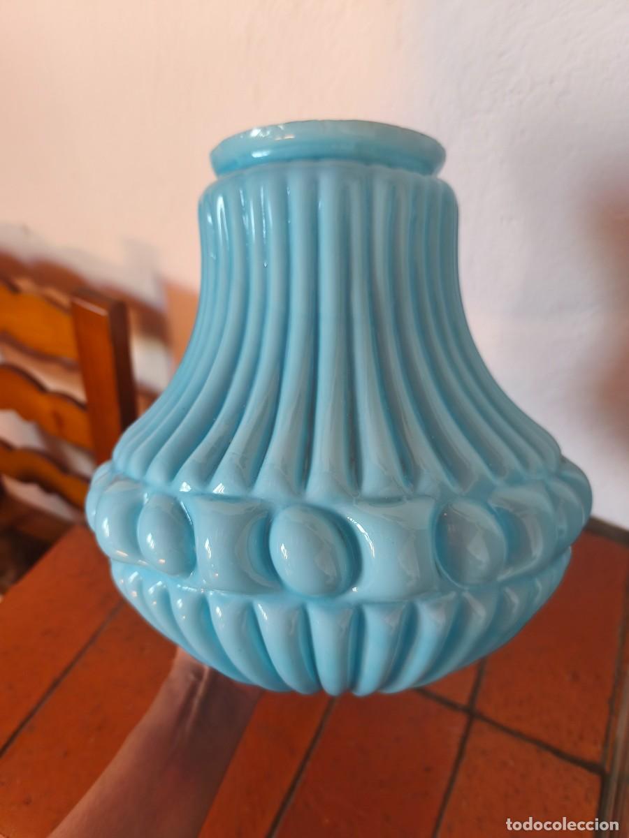 Antig&uuml;edades: L&aacute;mpara de opalina azul cielo. - Foto 17