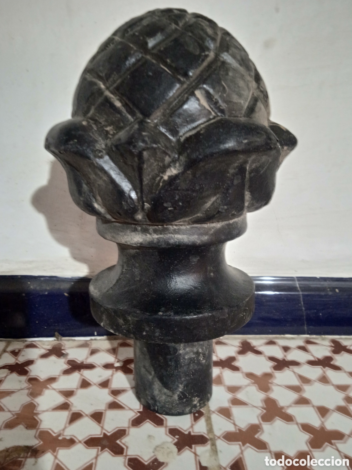 Antig&uuml;edades: Remate de aluminio , alto 20 cm