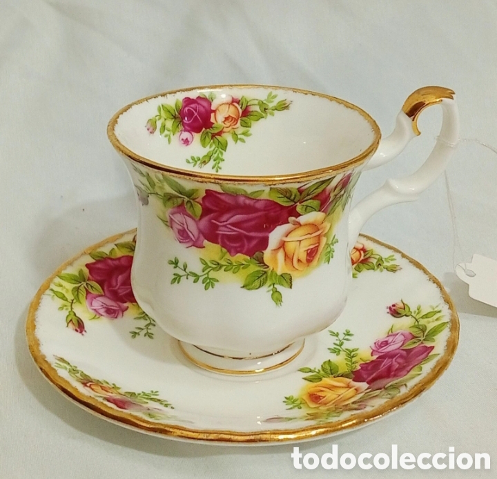 Antig&uuml;edades: Taza y platillo Royal Albert Old Country Roses vintage