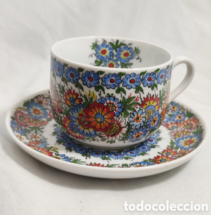 Antig&uuml;edades: Taza y platillo en porcelana Polonia vintage Cepelia, pintado a mano