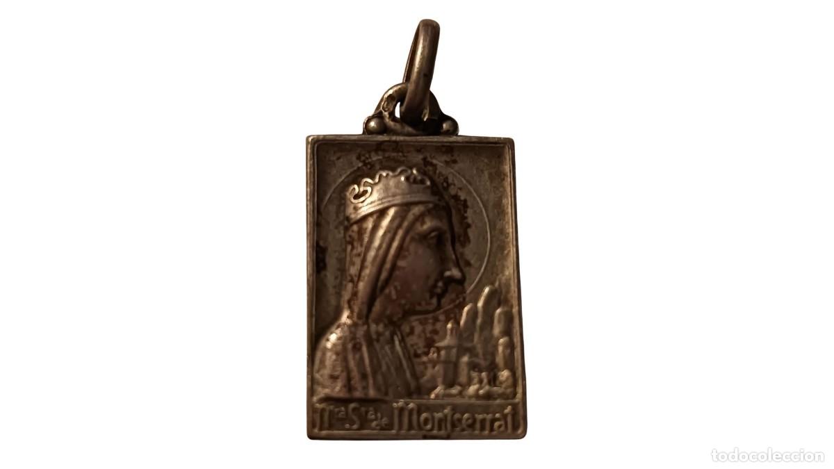 Antig&uuml;edades: MEDALLA DEVOCIONAL EN METAL - NUESTRA SE&Ntilde;ORA DE MONTSERRAT Y SAGRADO CORAZ&Oacute;N - A&Ntilde;OS 30/40