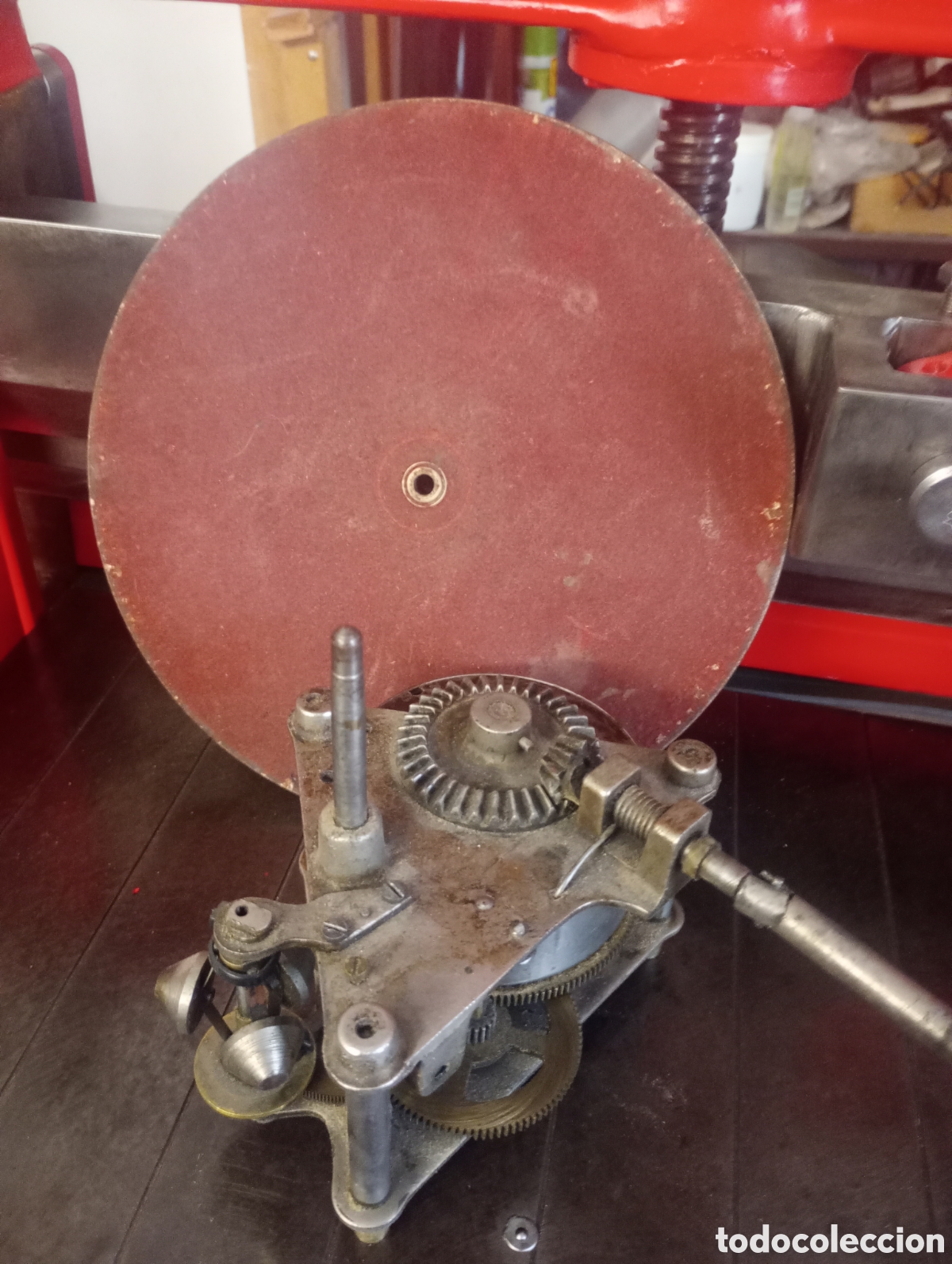 Antig&uuml;edades: Motor de gram&oacute;fono con plato y manivela - Foto 2