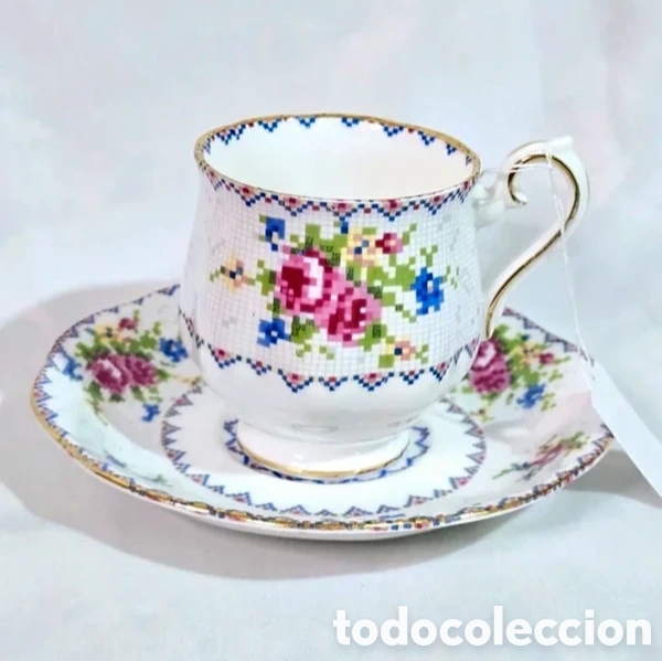 Antig&uuml;edades: Taza y platillo Royal Albert Petit Point vintage bone china