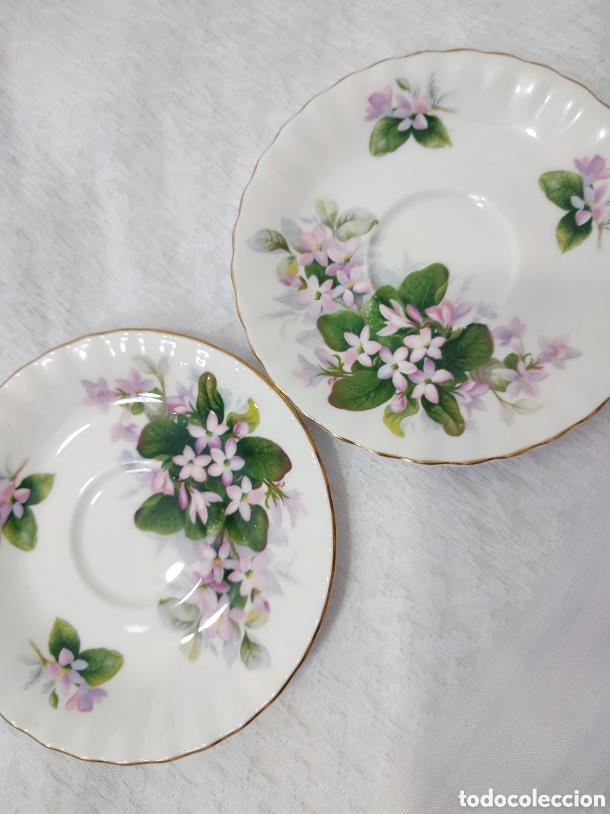 Antig&uuml;edades: Platos para pan vintage Royal Albert Mayflower porcelana