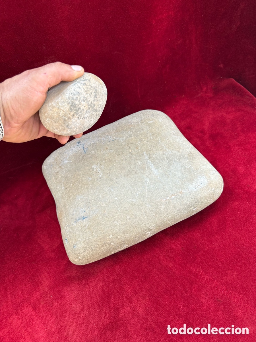 Antig&uuml;edades: Antiguo y precioso molinillo de piedra!Siglo XVII