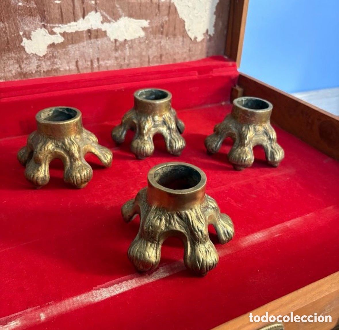 Antig&uuml;edades: Juego 4 Patas Garras de Le&oacute;n Bronce Macizo - Herrajes Mueble Antiguo Restauraci&oacute;n