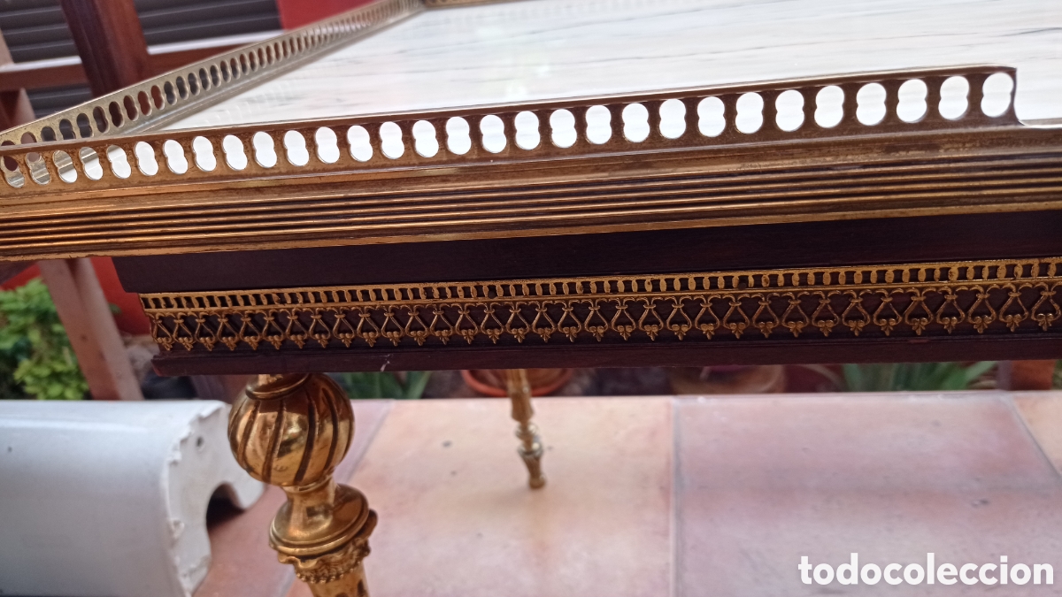 Antig&uuml;edades: Mesa de centro estilo Luis XVI - Foto 1
