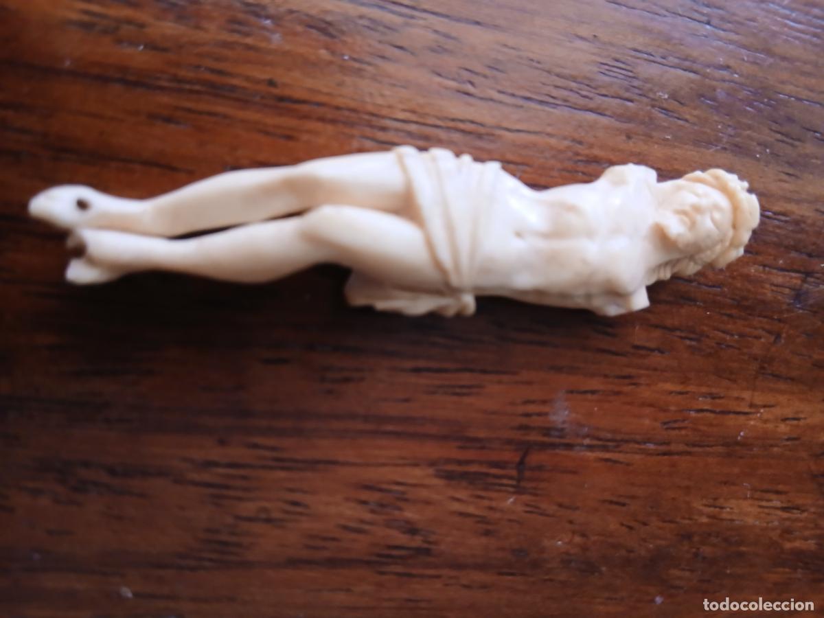 Antig&uuml;edades: Cristo marfil antiguo sin brazos - Foto 3