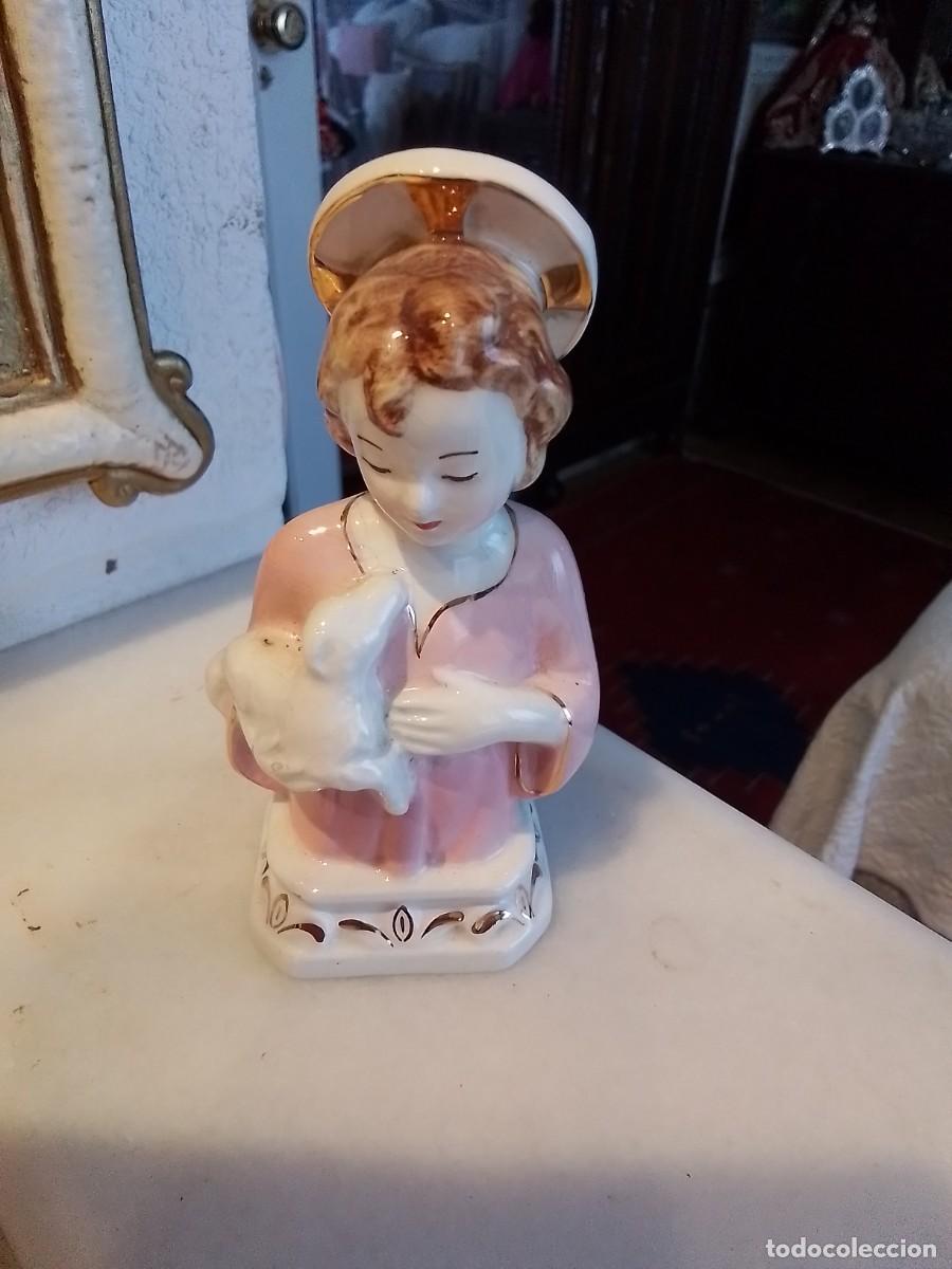 Antiquit&eacute;s: DIVINA PASTORA,figura en porcelana. Hacia 1920/1930. Posiblemente fracesa