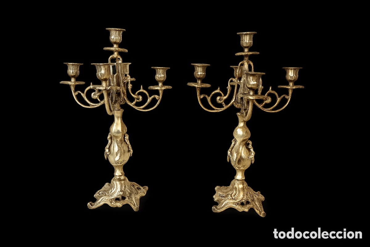 Antig&uuml;edades: Pareja de candelabros Grenier en bronce tallado Francia 1940&rsquo;s