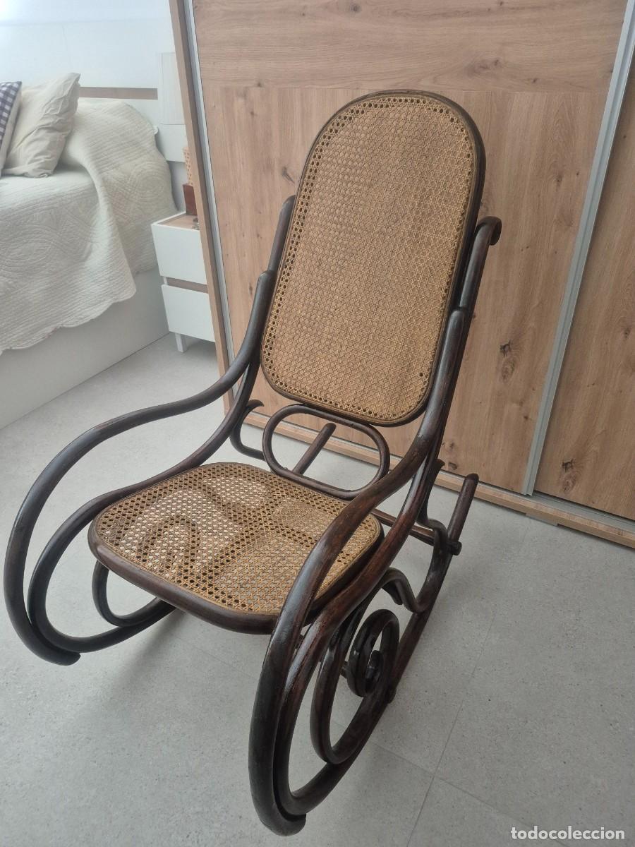 Antig&uuml;edades: Mecedora estilo Thonet - Foto 1