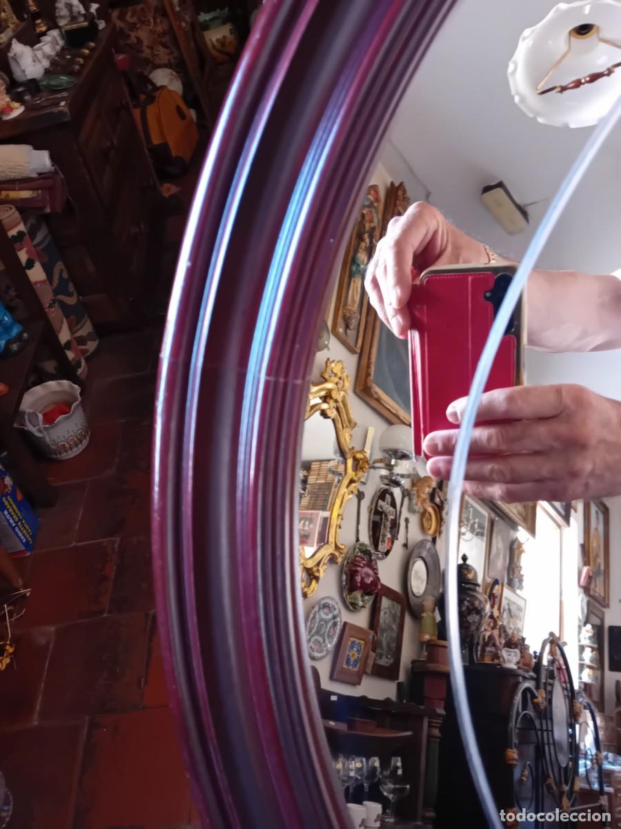 Antig&uuml;edades: Espejo redondo con luna biselada, d&eacute;cada de los 50/60 - Foto 2